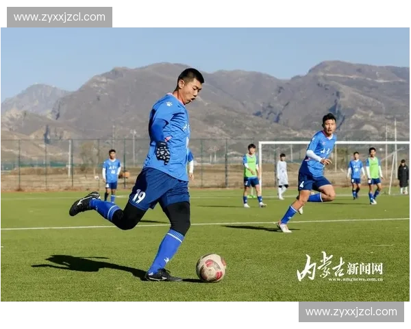 足球比赛准备会：全方位分析战术布局与球员状态调度策略